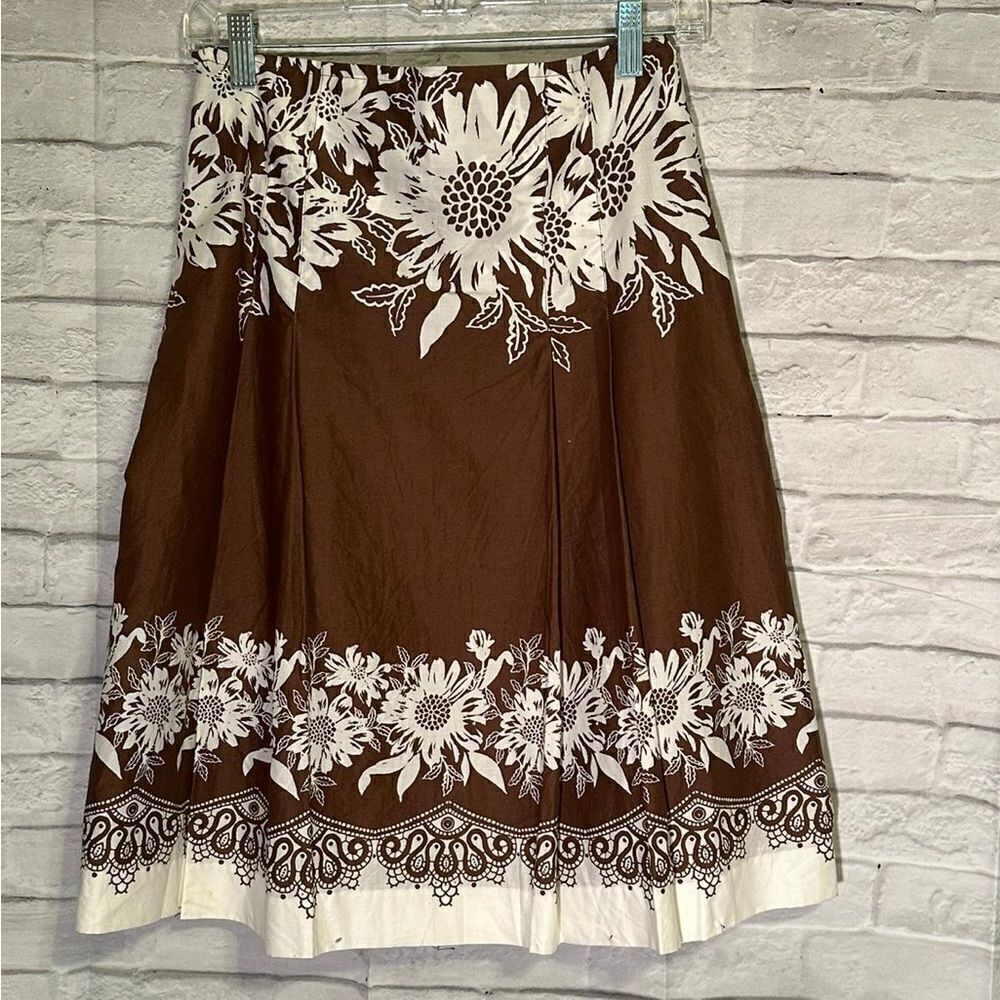 LOFT Beautiful floral skirt